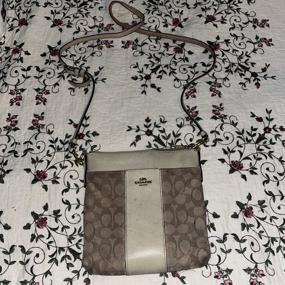 Tan coach kit messenger crossbody bag